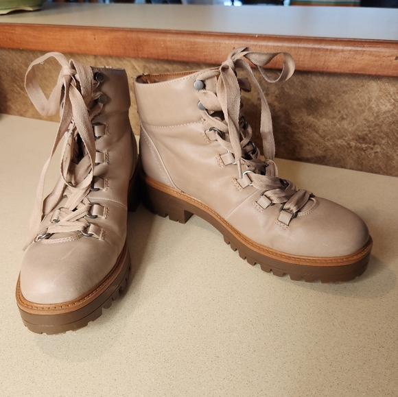 Indigo Road Iritzel Dusty Rose Lace Up Heeled Combat Boots  Size 9 - Picture 1 of 7